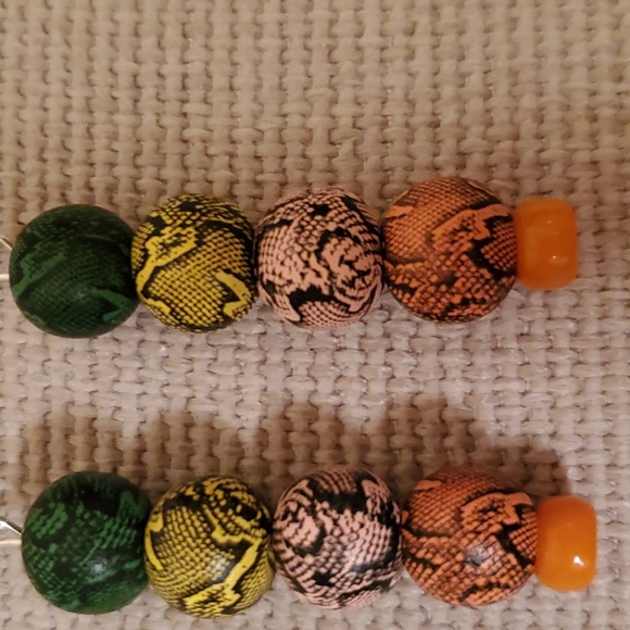 Handcrafted Earrings - Picture 2 of 6